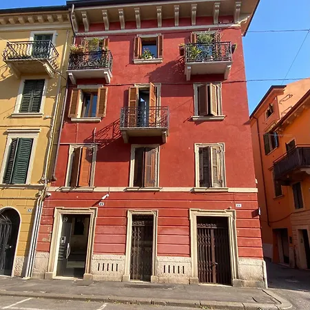 Di Omero Lägenhet Verona